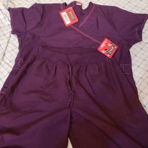 Eggplant scrub 2 piece